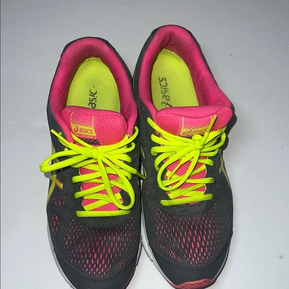 ASICS Women's Black and Neon Yellow Athletic Shoes - Picture 7 of 8